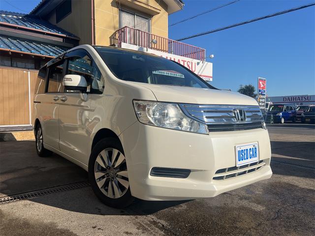 ステップワゴン G HDDナビ スマートスタイルエディション 純正ナビTV 後席モニター バックカメラ 両側電動スライドドア HID ETC スマートキー 3列シート アルミホイール CD DVD再生 USB 盗難防止システム 衝突安全ボディ 禁煙 無事故車(4枚目)