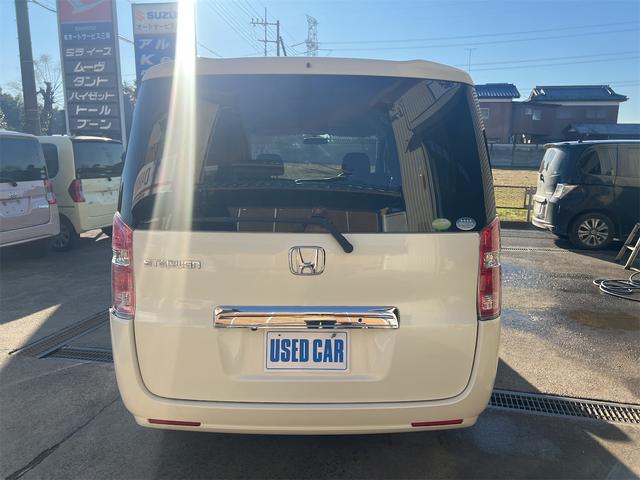 ステップワゴン G HDDナビ スマートスタイルエディション 純正ナビTV 後席モニター バックカメラ 両側電動スライドドア HID ETC スマートキー 3列シート アルミホイール CD DVD再生 USB 盗難防止システム 衝突安全ボディ 禁煙 無事故車(6枚目)