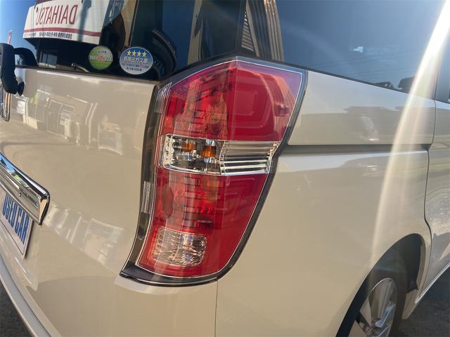 ステップワゴン G HDDナビ スマートスタイルエディション 純正ナビTV 後席モニター バックカメラ 両側電動スライドドア HID ETC スマートキー 3列シート アルミホイール CD DVD再生 USB 盗難防止システム 衝突安全ボディ 禁煙 無事故車(8枚目)