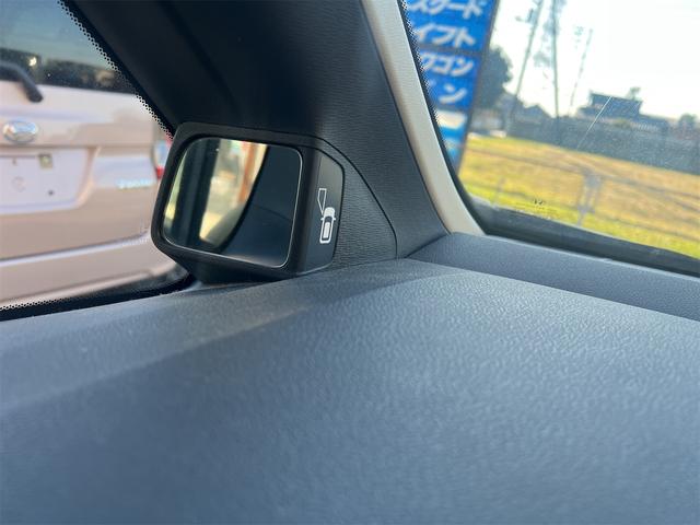 ステップワゴン G HDDナビ スマートスタイルエディション 純正ナビTV 後席モニター バックカメラ 両側電動スライドドア HID ETC スマートキー 3列シート アルミホイール CD DVD再生 USB 盗難防止システム 衝突安全ボディ 禁煙 無事故車(16枚目)