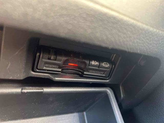 セレナ ハイウェイスター　Ｖセレクション　ＭナビＴＶ　バックカメラ　オートクルーズコントロール　両側電動スライドドア　ＥＴＣ　スマートキー　アイドリングストップ　３列シート　ウォークスルー　８人乗り　アルミホイール　ＣＤ　禁煙　無事故車（26枚目）