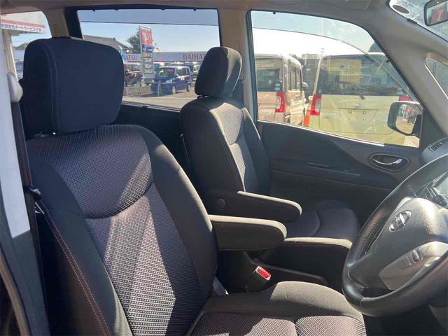 セレナ ハイウェイスター　Ｖセレクション　ＭナビＴＶ　バックカメラ　オートクルーズコントロール　両側電動スライドドア　ＥＴＣ　スマートキー　アイドリングストップ　３列シート　ウォークスルー　８人乗り　アルミホイール　ＣＤ　禁煙　無事故車（30枚目）