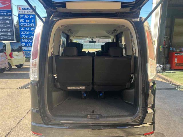 セレナ ハイウェイスター　Ｖセレクション　ＭナビＴＶ　バックカメラ　オートクルーズコントロール　両側電動スライドドア　ＥＴＣ　スマートキー　アイドリングストップ　３列シート　ウォークスルー　８人乗り　アルミホイール　ＣＤ　禁煙　無事故車（36枚目）