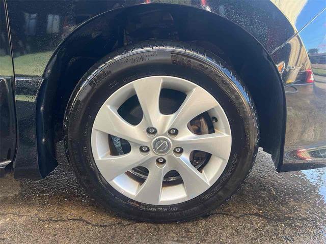 セレナ ハイウェイスター　Ｖセレクション　ＭナビＴＶ　バックカメラ　オートクルーズコントロール　両側電動スライドドア　ＥＴＣ　スマートキー　アイドリングストップ　３列シート　ウォークスルー　８人乗り　アルミホイール　ＣＤ　禁煙　無事故車（39枚目）