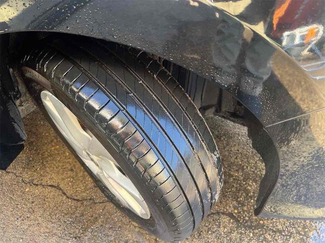 セレナ ハイウェイスター　Ｖセレクション　ＭナビＴＶ　バックカメラ　オートクルーズコントロール　両側電動スライドドア　ＥＴＣ　スマートキー　アイドリングストップ　３列シート　ウォークスルー　８人乗り　アルミホイール　ＣＤ　禁煙　無事故車（40枚目）