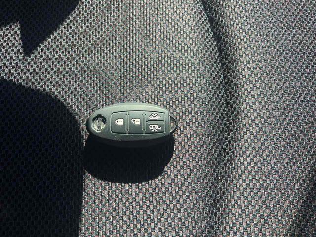 セレナ ハイウェイスター　Ｖセレクション　ＭナビＴＶ　バックカメラ　オートクルーズコントロール　両側電動スライドドア　ＥＴＣ　スマートキー　アイドリングストップ　３列シート　ウォークスルー　８人乗り　アルミホイール　ＣＤ　禁煙　無事故車（44枚目）