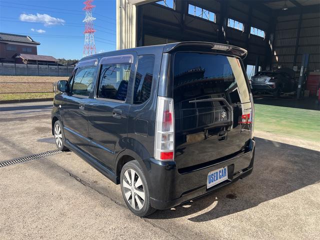 ワゴンR スティングレーX HID スマートキー ベンチシート 走行7.6万キロ コラムオートマ 盗難防止システム ABS CD MD ミュージックプレイヤー接続可 アルミホイール 衝突安全ボディ エアコン 無事故車(8枚目)