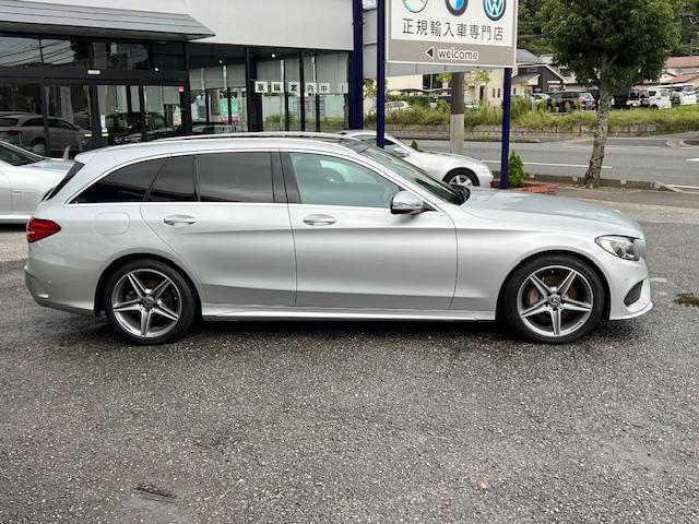 Ｃクラスステーションワゴン Ｃ１８０　ステーションワゴン　ローレウスエディション　ワンオーナー　禁煙車　保証書　手帳　取説　整備記録簿　スペアキー　ＲＳＰ　ヒーター付き黒革シート　スライディングルーフ　限定車　ＬＥＤライト（12枚目）