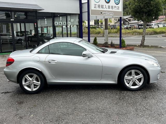 ＳＬＫ ＳＬＫ２００コンプレッサー　禁煙車　保証書　手帳　取説　整備記録簿　スペアキー　ヒーター付き黒革シート　走行２５０００キロ（10枚目）