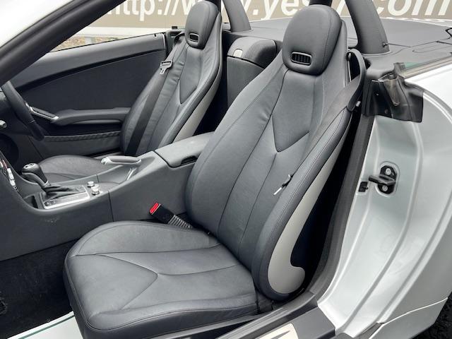 ＳＬＫ ＳＬＫ２００コンプレッサー　禁煙車　保証書　手帳　取説　整備記録簿　スペアキー　ヒーター付き黒革シート　走行２５０００キロ（18枚目）