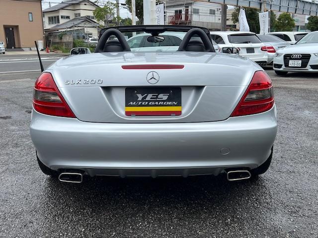 ＳＬＫ ＳＬＫ２００コンプレッサー　禁煙車　保証書　手帳　取説　整備記録簿　スペアキー　ヒーター付き黒革シート　走行２５０００キロ（21枚目）