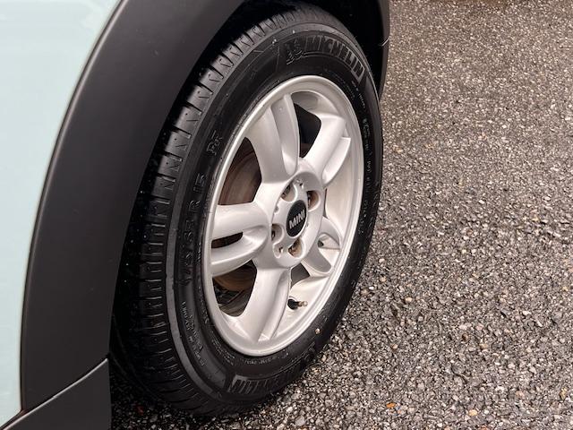 MINI ワン ワンオーナー 禁煙車 保証書 手帳 取説 整備記録簿 スペアキー ナビTV&バックカメラ ETC(4枚目)