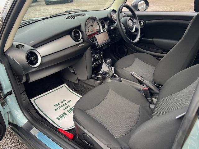 MINI ワン ワンオーナー 禁煙車 保証書 手帳 取説 整備記録簿 スペアキー ナビTV&バックカメラ ETC(12枚目)