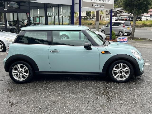 MINI ワン ワンオーナー 禁煙車 保証書 手帳 取説 整備記録簿 スペアキー ナビTV&バックカメラ ETC(13枚目)