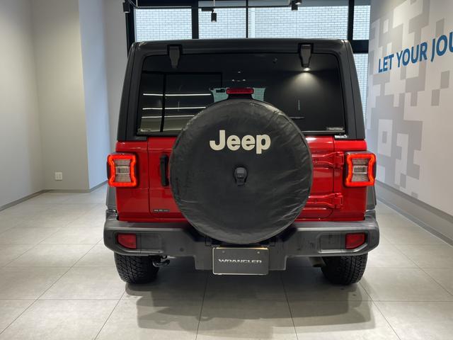 ジープ・ラングラーアンリミテッド スポーツ　認定中古車　ワンオーナー　ＥＴＣ　ドライブレコーダー前後　ブラックシートカバー（Ｄｏｔｔｙ）　ＡｐｐｌｅＣａｒＰｌａｙ　ＡｎｄｒｏｉｄＡｕｔｏ（15枚目）