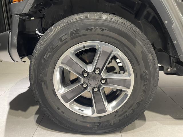 ジープ・ラングラーアンリミテッド サハラ　認定中古車　ワンオーナー　ＥＴＣ２．０　ドライブレコーダー前後　ＡｐｐｌｅＣａｒＰｌａｙ　ＡｎｄｒｏｉｄＡｕｔｏ　ＴＶチューナー（14枚目）