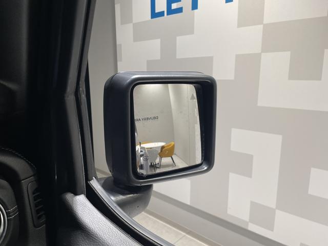 ジープ・ラングラーアンリミテッド サハラ　認定中古車　ワンオーナー　ＥＴＣ２．０　ドライブレコーダー前後　ＡｐｐｌｅＣａｒＰｌａｙ　ＡｎｄｒｏｉｄＡｕｔｏ　ＴＶチューナー（21枚目）