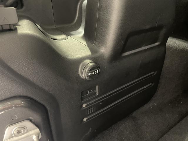 ジープ・ラングラーアンリミテッド サハラ　認定中古車　ワンオーナー　ＥＴＣ２．０　ドライブレコーダー前後　ＡｐｐｌｅＣａｒＰｌａｙ　ＡｎｄｒｏｉｄＡｕｔｏ　ＴＶチューナー（61枚目）