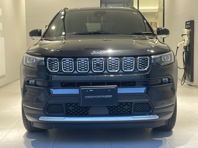 ジープ・コンパス リミテッド　認定中古車　当社デモカー　ＥＴＣ２．０　Ａｐｐｌｅｃａｒｐｌａｙ　ａｎｄｒｏｉｄａｕｔｏ　電動テールゲート　シートヒーター前席　ステアリングヒーター　アラウンドビューモニター（2枚目）