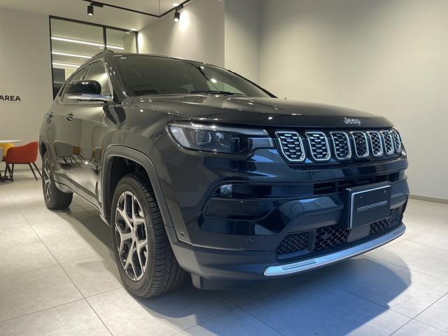 ジープ・コンパス リミテッド　認定中古車　当社デモカー　ＥＴＣ２．０　Ａｐｐｌｅｃａｒｐｌａｙ　ａｎｄｒｏｉｄａｕｔｏ　電動テールゲート　シートヒーター前席　ステアリングヒーター　アラウンドビューモニター（6枚目）