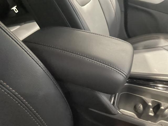 ジープ・コンパス リミテッド　認定中古車　当社デモカー　ＥＴＣ２．０　Ａｐｐｌｅｃａｒｐｌａｙ　ａｎｄｒｏｉｄａｕｔｏ　電動テールゲート　シートヒーター前席　ステアリングヒーター　アラウンドビューモニター（52枚目）