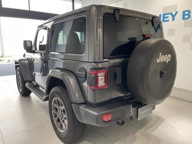 ジープ・ラングラー ８０ｔｈアニバーサリーエディション　認定中古車　ワンオーナー　ＥＴＣ２．０　Ａｐｐｌｅｃａｒｐｌａｙ　ＡｎｄｒｏｉｄＡｕｔｏ　ドライブレコーダー前後（8枚目）