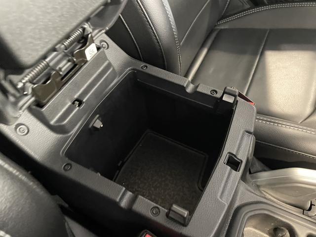 ジープ・ラングラー ８０ｔｈアニバーサリーエディション　認定中古車　ワンオーナー　ＥＴＣ２．０　Ａｐｐｌｅｃａｒｐｌａｙ　ＡｎｄｒｏｉｄＡｕｔｏ　ドライブレコーダー前後（51枚目）