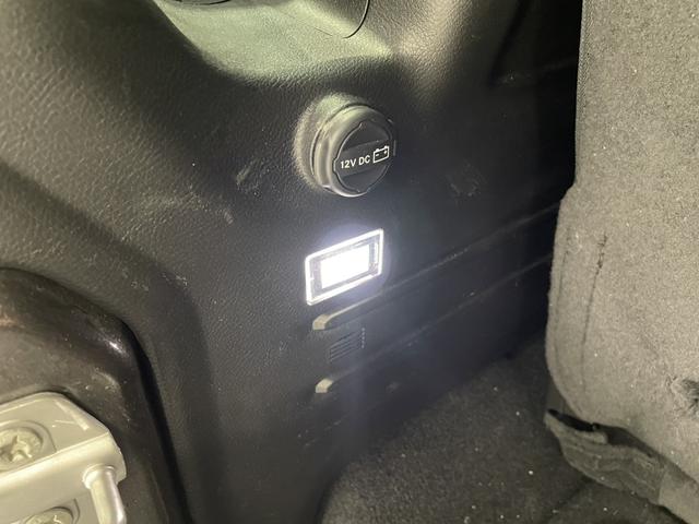 ジープ・ラングラー ８０ｔｈアニバーサリーエディション　認定中古車　ワンオーナー　ＥＴＣ２．０　Ａｐｐｌｅｃａｒｐｌａｙ　ＡｎｄｒｏｉｄＡｕｔｏ　ドライブレコーダー前後（63枚目）