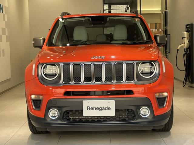 ジープ・レネゲード リミテッド　認定中古車　ワンオーナー　ＥＴＣ２．０　ＴＶチューナー　Ａｐｐｌｅｃａｒｐｌａｙ　ＡｎｄｒｏｉｄＡｕｔｏ　パワーシート　シートヒーター　ステアリングヒーター（3枚目）