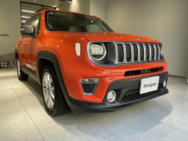 ジープ・レネゲード リミテッド　認定中古車　ワンオーナー　ＥＴＣ２．０　ＴＶチューナー　Ａｐｐｌｅｃａｒｐｌａｙ　ＡｎｄｒｏｉｄＡｕｔｏ　パワーシート　シートヒーター　ステアリングヒーター（5枚目）