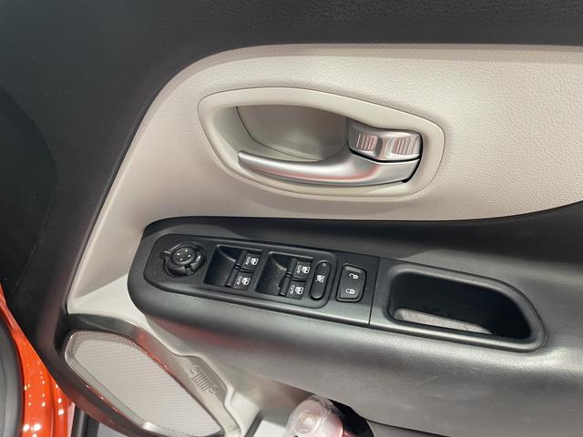 ジープ・レネゲード リミテッド　認定中古車　ワンオーナー　ＥＴＣ２．０　ＴＶチューナー　Ａｐｐｌｅｃａｒｐｌａｙ　ＡｎｄｒｏｉｄＡｕｔｏ　パワーシート　シートヒーター　ステアリングヒーター（20枚目）