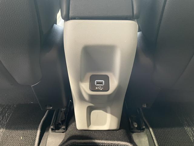 ジープ・レネゲード リミテッド　認定中古車　ワンオーナー　ＥＴＣ２．０　ＴＶチューナー　Ａｐｐｌｅｃａｒｐｌａｙ　ＡｎｄｒｏｉｄＡｕｔｏ　パワーシート　シートヒーター　ステアリングヒーター（54枚目）