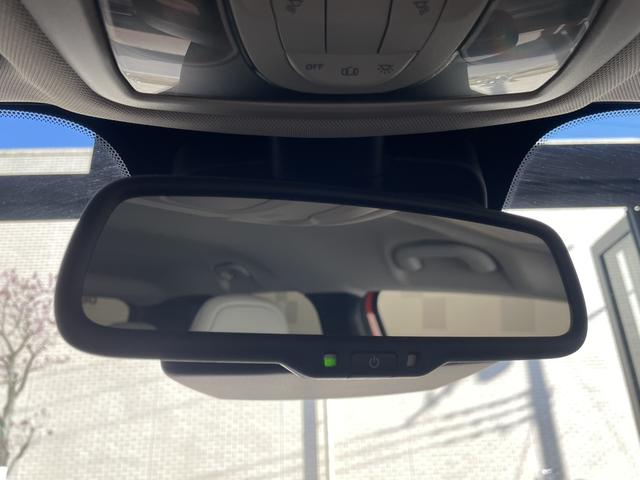 ジープ・レネゲード リミテッド　認定中古車　ワンオーナー　ＥＴＣ２．０　ＴＶチューナー　Ａｐｐｌｅｃａｒｐｌａｙ　ＡｎｄｒｏｉｄＡｕｔｏ　パワーシート　シートヒーター　ステアリングヒーター（57枚目）