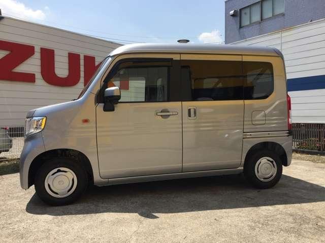 L・ホンダセンシング ---新 車--- ナビ装着パッケージ 当社推奨社外7型ナビゲーション・フルセグTV・CD・DVD再生・Bluetooth ETC(音声案内)付(3枚目)