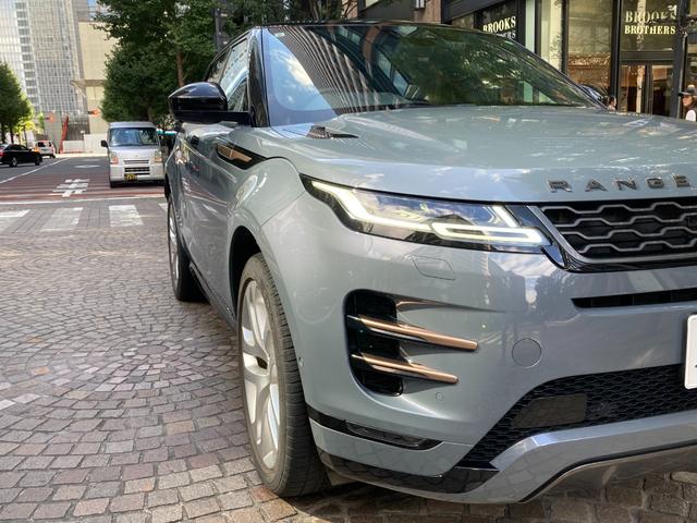 レンジローバーイヴォーク ファーストエディション 限定車 ツートンレザー パノラミックルーフ マトリクスLED ヘッドアップD 12wayパワーシート&ヒーター ACC 10インチタッチプロDuo 全周カメラ MERIDIANサウンド Pスタート(5枚目)