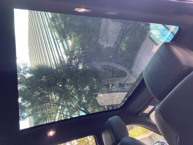 レンジローバーイヴォーク ファーストエディション 限定車 ツートンレザー パノラミックルーフ マトリクスLED ヘッドアップD 12wayパワーシート&ヒーター ACC 10インチタッチプロDuo 全周カメラ MERIDIANサウンド Pスタート(35枚目)