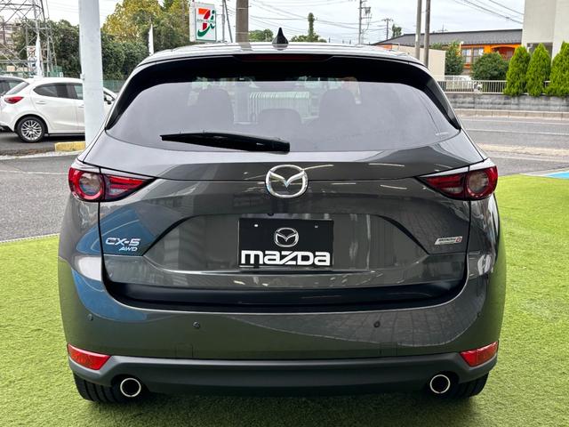ＣＸ－５ ＸＤ　エクスクルーシブモード　４ＷＤ　ナビ　フルセグＴＶ　ＥＴＣ２．０　ドラレコ　ＢＯＳＥ　デイライトキット　シートエアコン　アルミペダル　全席シートヒーター　レザーシート　パワーシート　パワーリフトゲート　バーグラアラーム（19枚目）