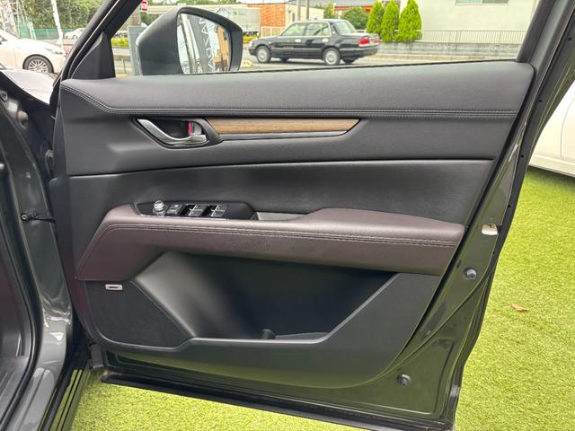 ＣＸ－５ ＸＤ　エクスクルーシブモード　４ＷＤ　ナビ　フルセグＴＶ　ＥＴＣ２．０　ドラレコ　ＢＯＳＥ　デイライトキット　シートエアコン　アルミペダル　全席シートヒーター　レザーシート　パワーシート　パワーリフトゲート　バーグラアラーム（38枚目）