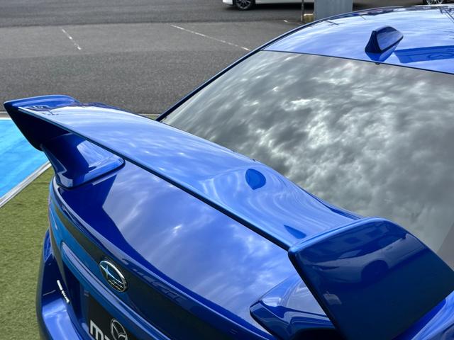 WRX S4 2.0GT-Sアイサイト 大型リヤスポイラー 本革シート 柿本マフラー ナビTV バックカメラ ETC2.0 ドラレコ エアロスプラッシュ パワーシート シートヒーター フロント&左サイドカメラ(12枚目)