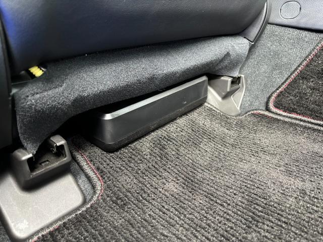 WRX S4 2.0GT-Sアイサイト 大型リヤスポイラー 本革シート 柿本マフラー ナビTV バックカメラ ETC2.0 ドラレコ エアロスプラッシュ パワーシート シートヒーター フロント&左サイドカメラ(36枚目)