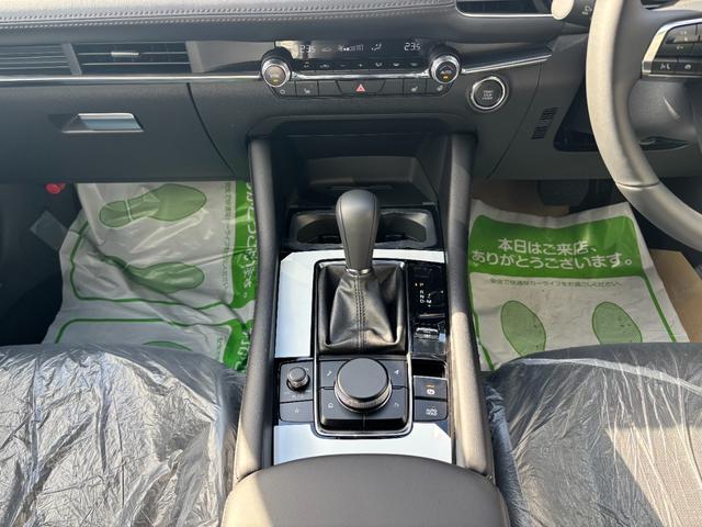 MAZDA3ファストバック 20S ツーリング 試乗車アップ 走行95km 360°ビュー ドライバーモニタリング マツダコネクト MHA8スピーカー アダプティブLED ワイヤレス充電 禁煙車(33枚目)
