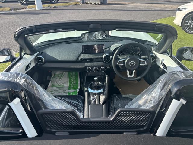 ロードスター Ｓスペシャルパッケージ　ツーリングＰＫＧ　ＥＴＣ２．０　バックモニター　フルセグＴＶ　試乗車アップ　走行１６２キロ　クルーズコントロール　アダプティブＬＥＤ　シートヒーター　禁煙車（3枚目）