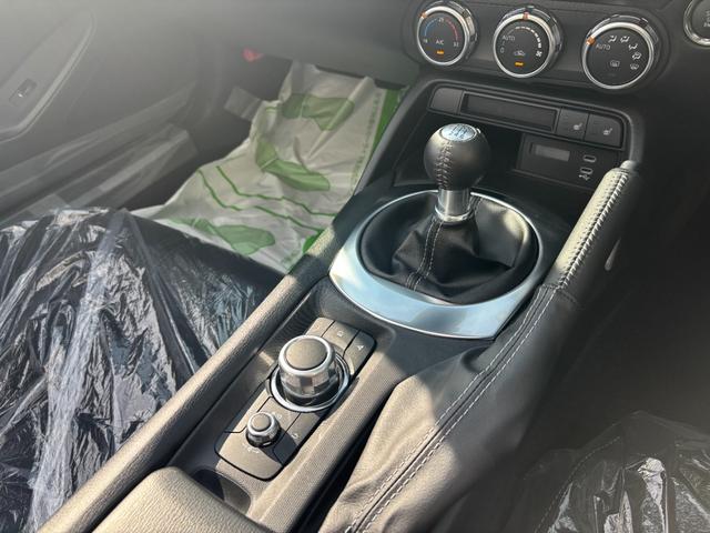 ロードスター Ｓスペシャルパッケージ　ツーリングＰＫＧ　ＥＴＣ２．０　バックモニター　フルセグＴＶ　試乗車アップ　走行１６２キロ　クルーズコントロール　アダプティブＬＥＤ　シートヒーター　禁煙車（29枚目）