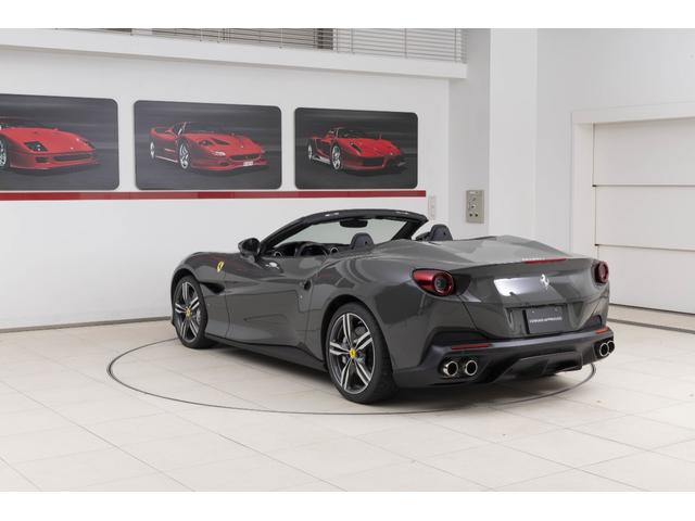 ポルトフィーノ F1 DCT 認定中古車 ADAS FULL PACKAGE SFロゴ サラウンドビューモニター アルミニウムキャリパー 跳ね馬刺繍カーボンダッシュボード カーボンF1コンソール フロントグリルクロームエッジ(29枚目)