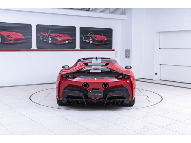 ＳＦ９０ストラダーレ ベースグレード　アセット　フィオラノ　Ｆ１　ＤＣＴ　Ｅ４ＷＤ　ＡＳＳＥＴＴＯ　ＦＩＯＲＡＮＯ　ＴＷＯ－ＴＯＮＥストライプイエロー　カーボンファイバーレーシングシート　自動防眩ミラー　認定中古車（27枚目）