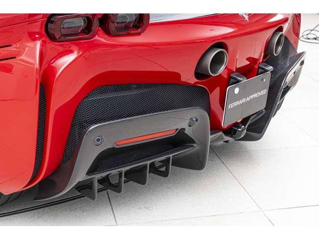ＳＦ９０スパイダー Ｆ１　ＤＣＴ　Ｅ４ＷＤ　レアディフューザーカーボン　シルキックカーボン　フロントトンネルカーボンカーボンレーシングシート　レーシングシートリフター　ダッシュボードインサートカーボン（4枚目）
