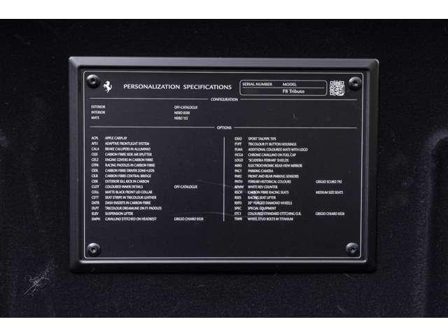 Ｆ８トリブート ベースグレード　Ｆ１　ＤＣＴ　認定中古車　カーボンファイバードライバーゾーン　レーシングシート　シートリフター鍛造ダイヤモンドホイール　シートセンタートリコロール　カーボンダッシュボード　Ｆ１ボタントリコロール（19枚目）