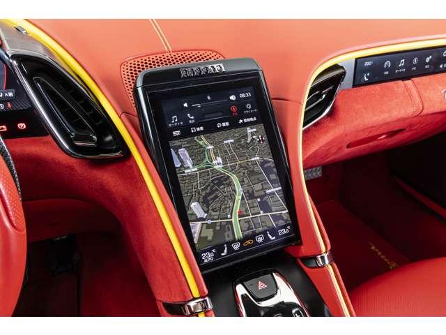 ローマ Ｆ１　ＤＣＴ　Ｒｏｓｓ　Ｃｏｒｓａ　認定中古車　カーボンＬＥＤステアリング　パッセンジャーディスプレイ　跳ね馬刺繍フロアマットロゴ入り　スペシャルステッチ　イエローブレーキキャリパー　プライバシーガラス（11枚目）