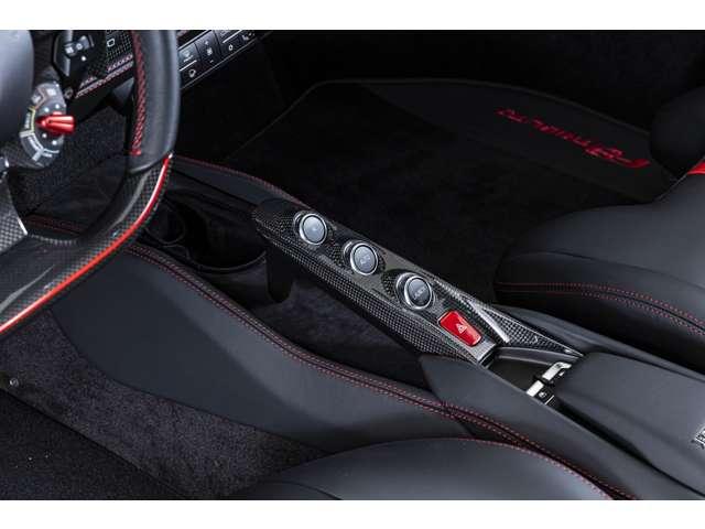 Ｆ８トリブート Ｆ１　ＤＣＴ　Ｒｏｓｓｏ　Ｃｏｒｓａ　／　Ｎｅｒｏ　Ｆ１　ＤＣＴ　Ｒｏｓｓｏ　Ｃｏｒｓａ　／　Ｎｅｒｏ（10枚目）