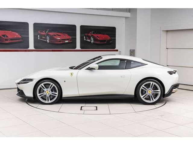 ローマ Ｆ１　ＤＣＴ　ＢＩＡＮＣＯ　ＡＶＵＳ　認定中古車　２０インチ鍛造ホイール　カーボンステアリングホイール　フェラーリロゴブラックブレーキキャリパー　フル電動ベンチレーションシート　マグネライドサスペンションシステム（26枚目）
